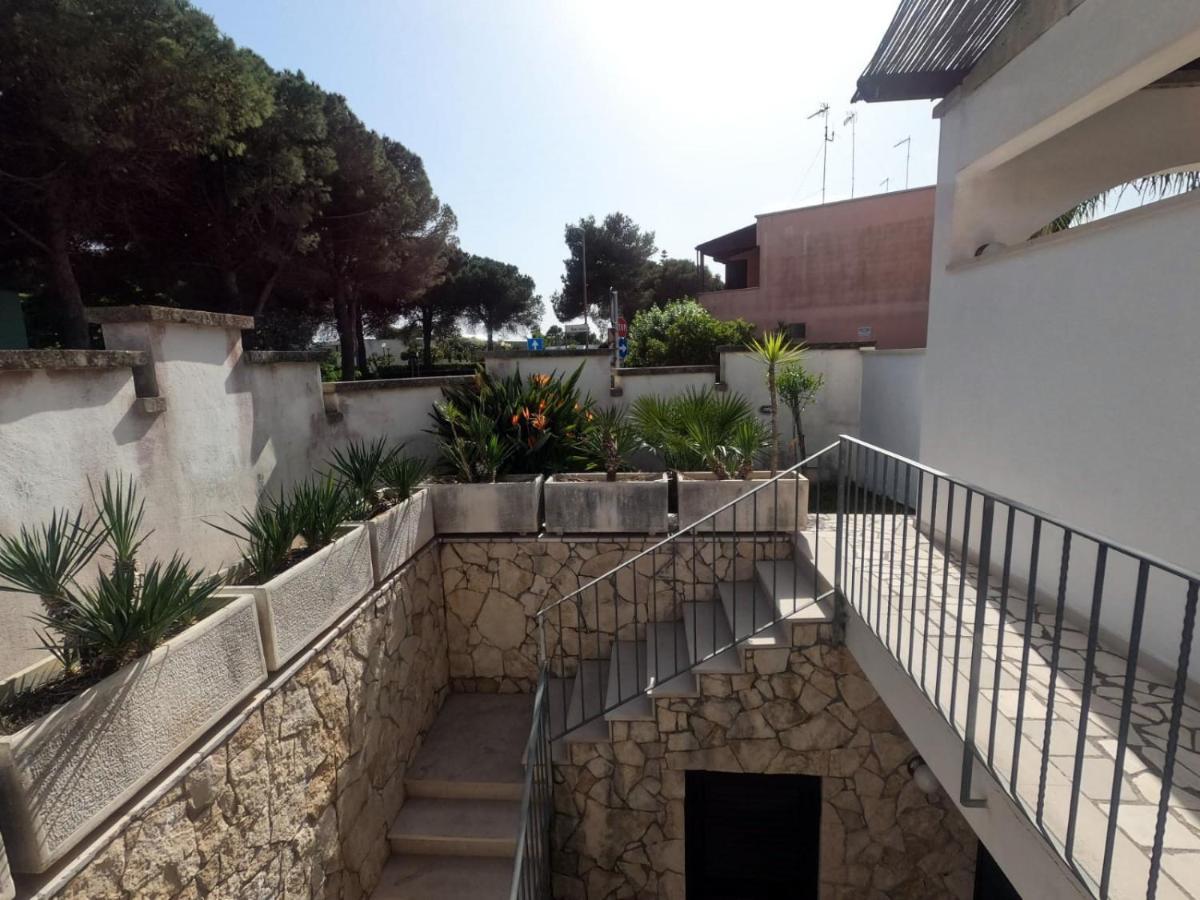 Odegos Mono & Trilo Bed & Breakfast Torre dell'Orso Exterior photo